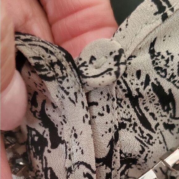 Kut from the Kloth - Batwing Blouse - Size M - Picture 5 of 8